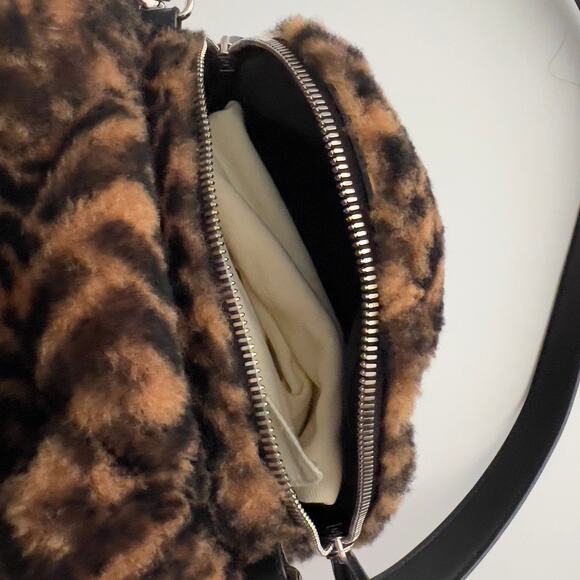 Fendi Shearling Cuty Bear Bag - Picture 6 of 10